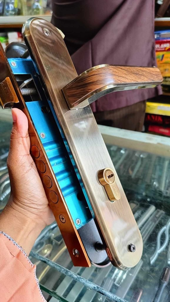 door repair kirkstall